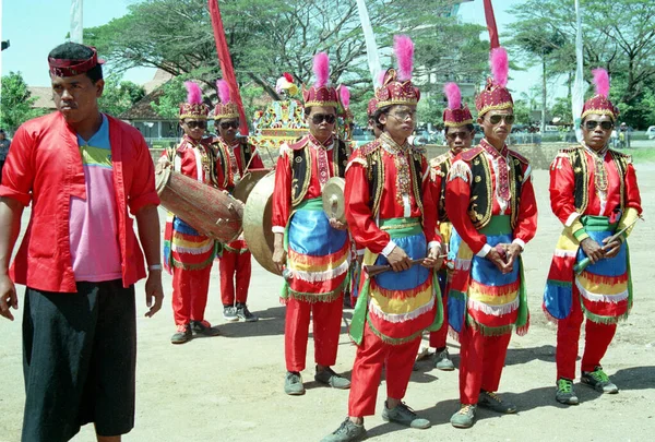 Sapi Sonok Festival Kvinna Skönhetstävling Som Visades För Turister Juanda — Stockfoto