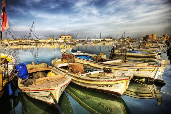 Båtar i lilla hamnen, byblos, Libanon — Stockfoto