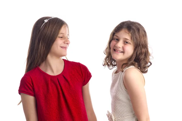 Hermosas hermanas rubias aisladas en blanco — Foto de Stock