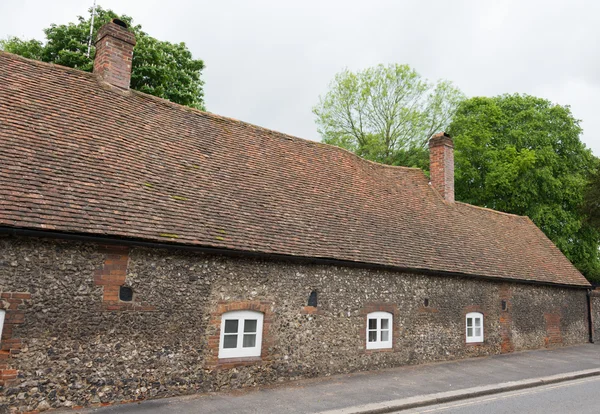 Eski İngiliz köy evi — Stok fotoğraf