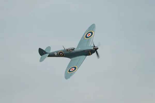 Spitfire in volo — Foto Stock