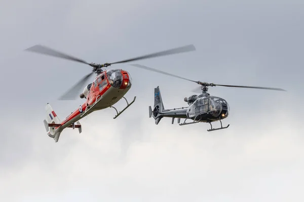 Old Warden 3Rd July 2022 Pair Westland Gazelle Helicopters Gazelle — Stock Photo, Image