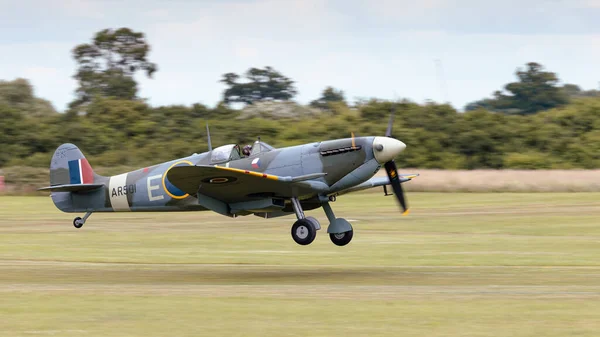 Old Warden Großbritannien Juli 2022 Ein Historisches Spitfire Kampfflugzeug Einsatz — Stockfoto