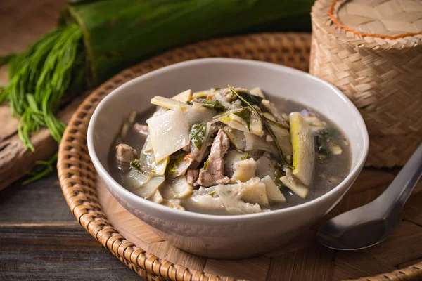 Північно Східна Тайська Кухня Гострий Бамбуковий Суп Свининою Овочами Їдять — стокове фото