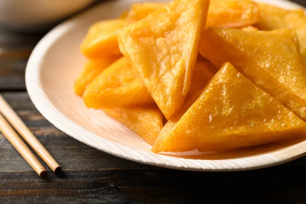 Baharatlı soslu Burma tofusu, Tayland 'ın kuzeyinde Tai Yai yemeği.