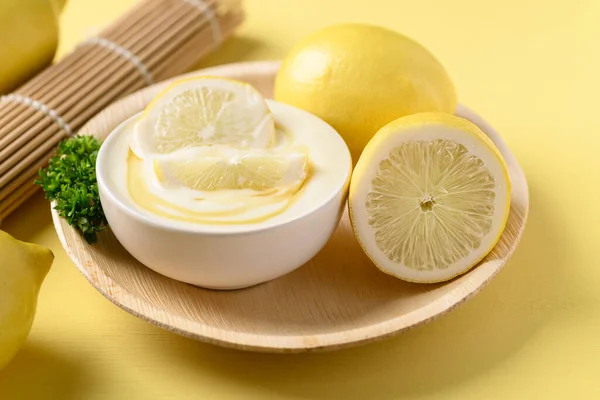 Jogurt Cytrynowy Miodem Misce Żółto Zdrowe Odżywianie Pielęgnacja Skóry Piękna — Zdjęcie stockowe