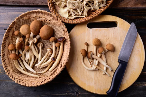 Frische Yanagi Matsutake Pilze Zum Kochen Tischansicht — Stockfoto