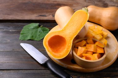 Tahta zeminde kabak ya da balkabağı pişirmeye hazır olun.