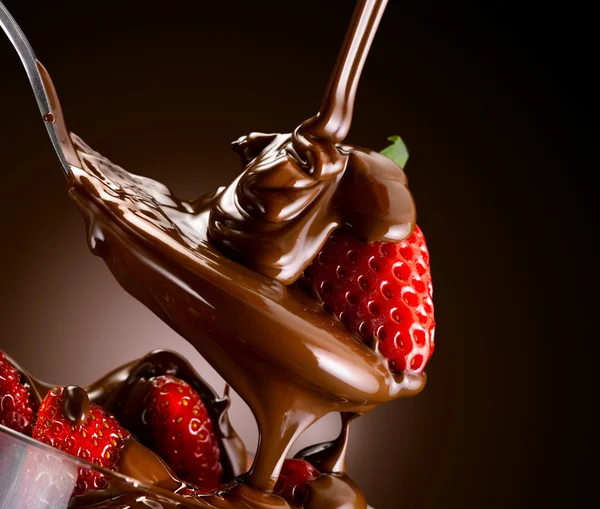 Erdbeeren und Schokolade — Stockfoto