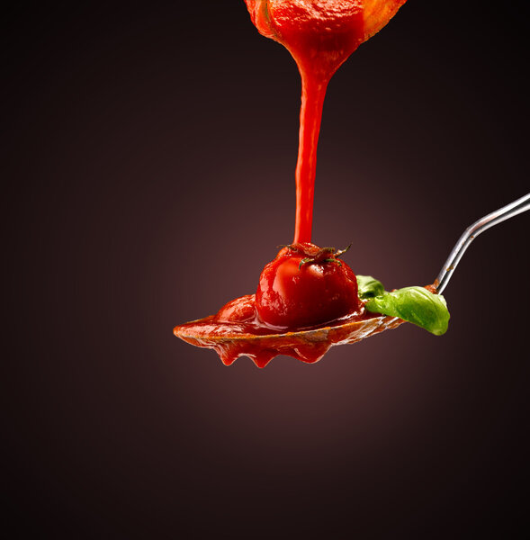 Basil pasta and tomato sauce