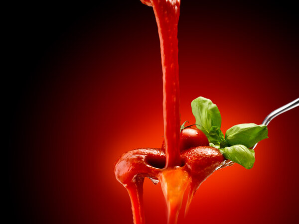 Basil pasta and tomato sauce