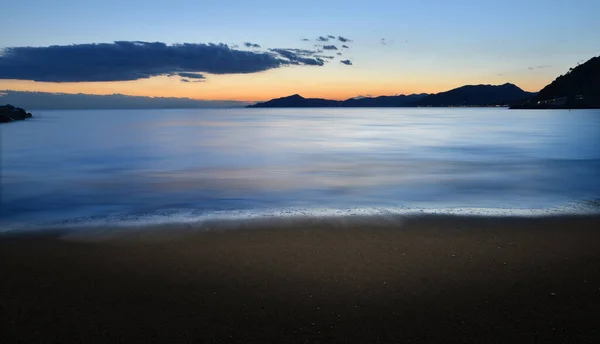 Neuvěřitelná Světla Barvy Romantický Západ Slunce Nad Mořem Ligurii — Stock fotografie