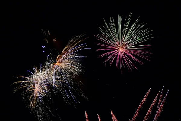 Vuurwerk Pyrotechnische Spelletjes Het Nieuwe Jaar Vieren Andere Belangrijke Evenementen — Stockfoto