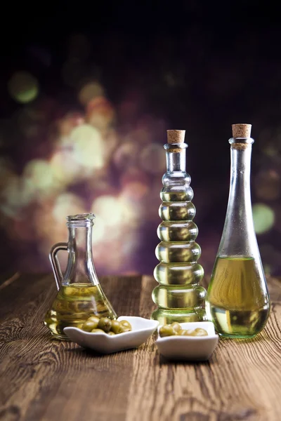 Oil and olives — Stock Photo, Image