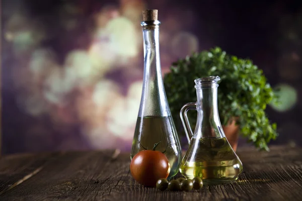 Oil and olives — Stock Photo, Image