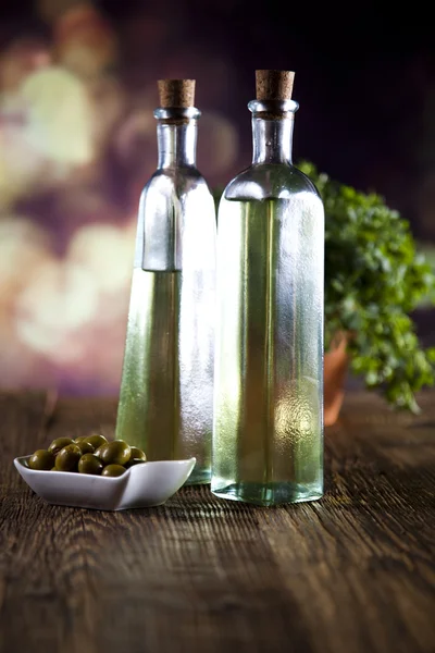 Oil and olives — Stock Photo, Image