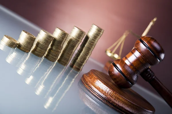 Scales of justice, gavel and books, Legal hourglass — Stock Photo, Image
