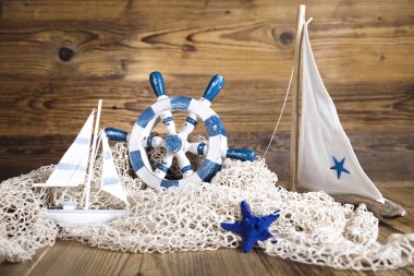 gemi ve deniz feneri, kabukları ile ağ