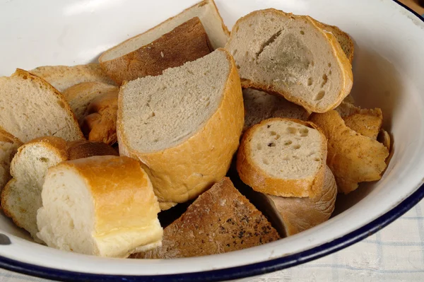 Черствый хлеб — стоковое фото