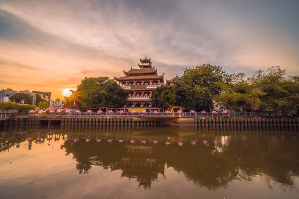 Crepúsculo Vista Phap Hoa Pagoda Cidade Chi Minh Vietnã Antigo — Fotografia de Stock
