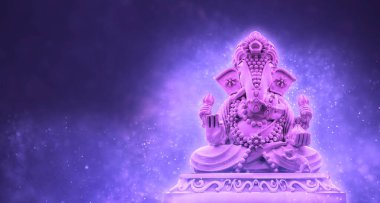 Ganesha Festivali 'ndeki Ganesha heykeline odaklan. Hindu dini ve Hint bayramı Diwali festivali konsepti koyu, kırmızı, sarı arka plan. Festival ve dini konsept