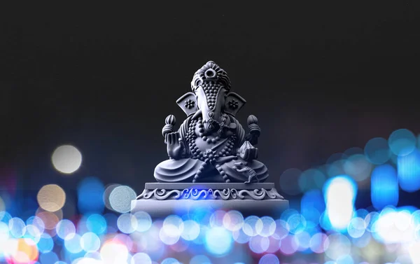 Επιλεκτική Εστίαση Στο Άγαλμα Του Λόρδου Γκανέσα Φεστιβάλ Γκανέσα Ινδουιστική — Φωτογραφία Αρχείου