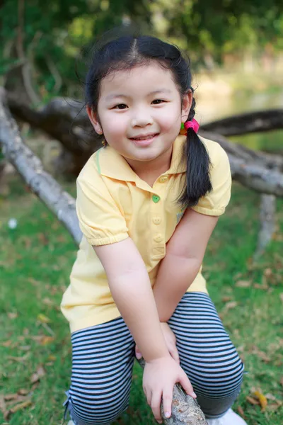 Little Asian girl — Stock Photo, Image