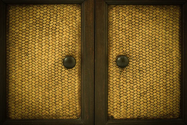 Uchwyty drzwi z drewna — Zdjęcie stockowe