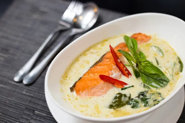 Green curry with grilled salmon — Stock Image Green curry with grilled salmon Stock Image