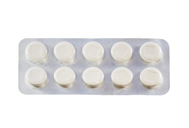 blister paketleri beyaz zemin üzerine izole içinde ilaç