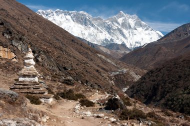stupa pangboche at
