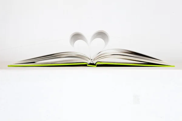 Corazón del libro — Foto de Stock