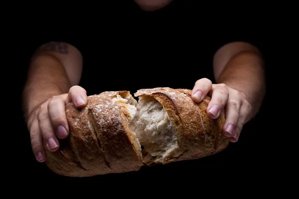 Partir o pão — Fotografia de Stock