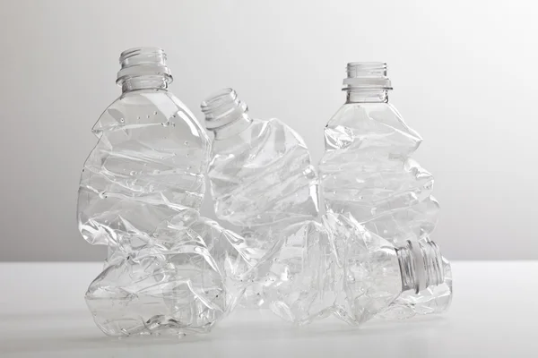 Bottiglie di plastica schiacciate — Foto Stock
