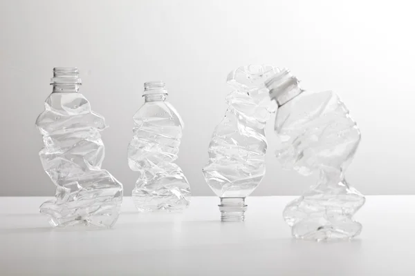 Zgniecione plastikowe butelki — Zdjęcie stockowe