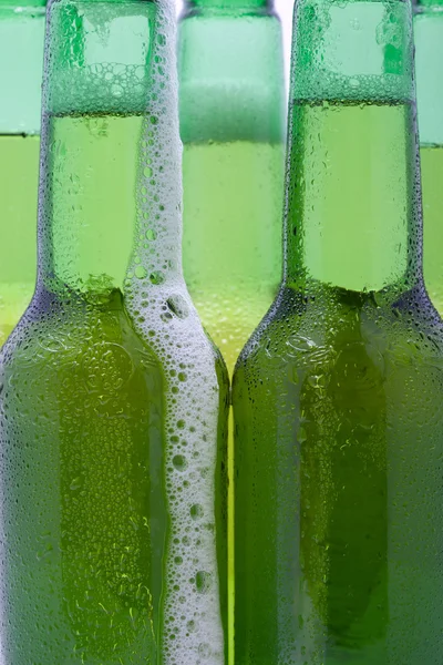 Bottiglie di birra verde — Foto Stock