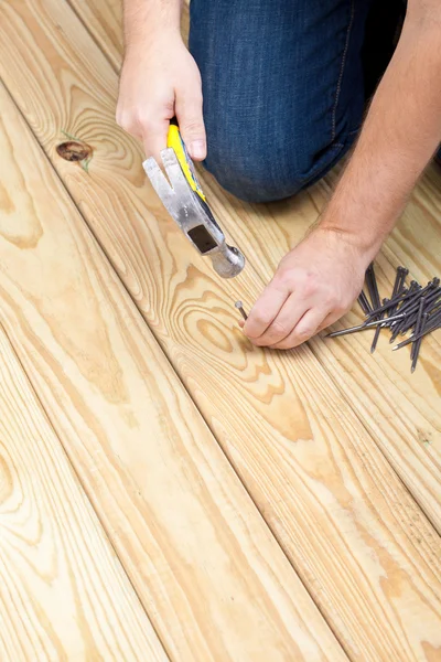 Man Hammering — Stock Photo, Image