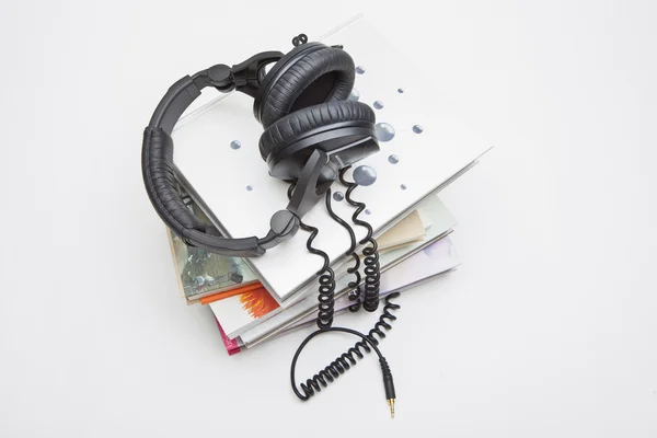 Headphones and Books — Stock Photo, Image