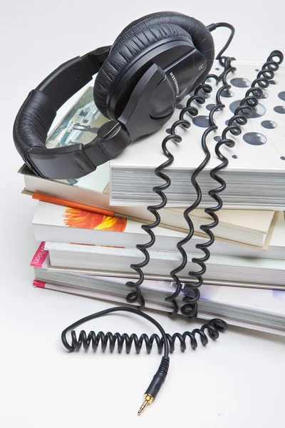 Headphones and Books — Stock Photo, Image