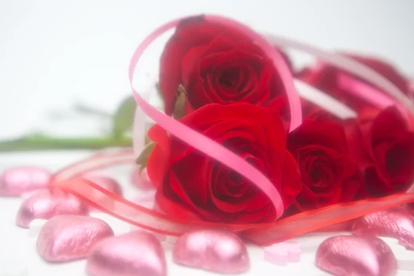 Rose e caramelle — Foto Stock