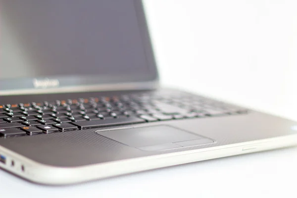 Dünya için laptop yanında erişmek