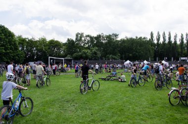Polonya, cracow - 9 Haziran 2013: cracow ile Belediye Başkanı Bisiklete binme olay