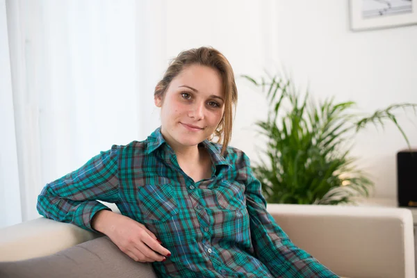 Cheerful teenager relaxed at home — Stock Photo, Image