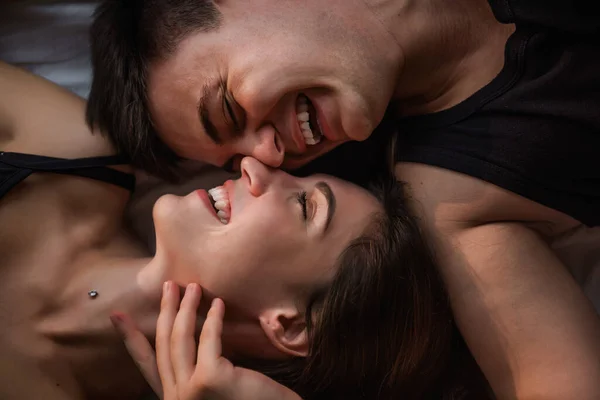 Top View Couple Love Close Portrait Lovers Who Lie Bed — Stock Photo, Image