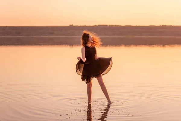 Bright Sunny Silhouette Young Curly Dancer Airy Black Dress Water — Foto de Stock