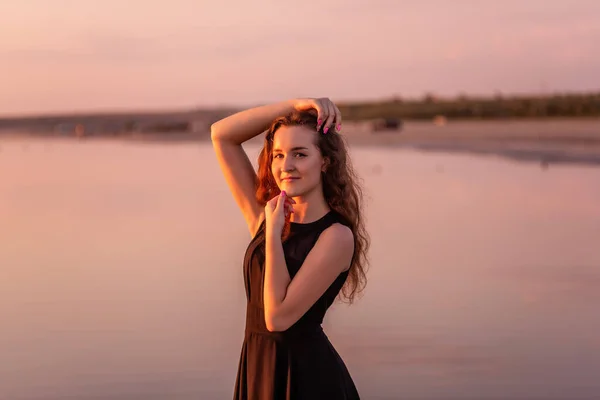 Close Portrait Curly Happy Dancer Airy Black Dress Sunset Young — 스톡 사진