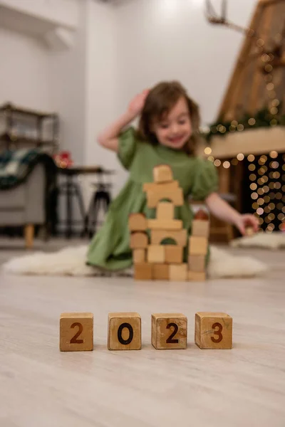 Wooden Cubes Numbers 2023 Stand Floor Row Background Blurred Happy —  Fotos de Stock