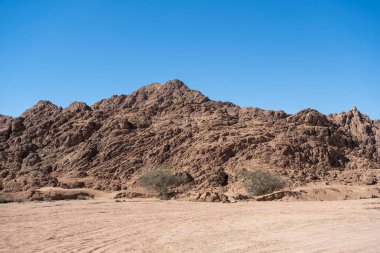Sharm el Sheikh, Sina Yarımadası. Arkaplanda dağlar manzarası