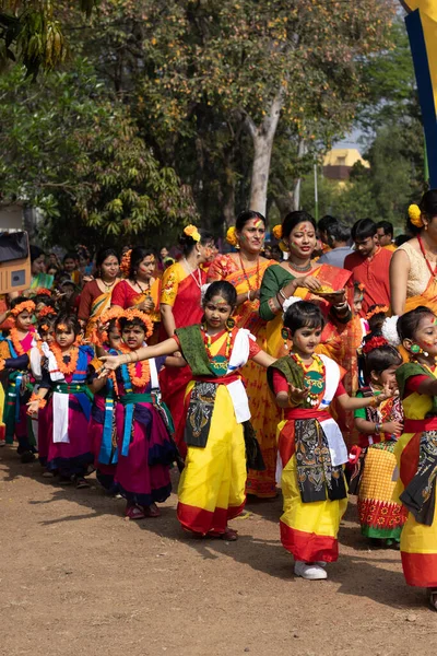 Bolpur Shantiniketan Västbengalen Indien Mars 2022 Antal Indiska Flickor Som — Stockfoto