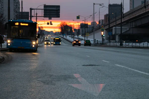 Early Dusky Morning City Crimson Sunset Background Light Reflected Wet — Stock Photo, Image